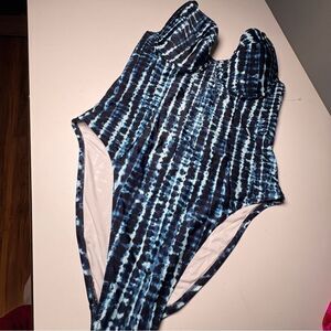 Blue Tie-Dye Swimsuit underwire cups size medium